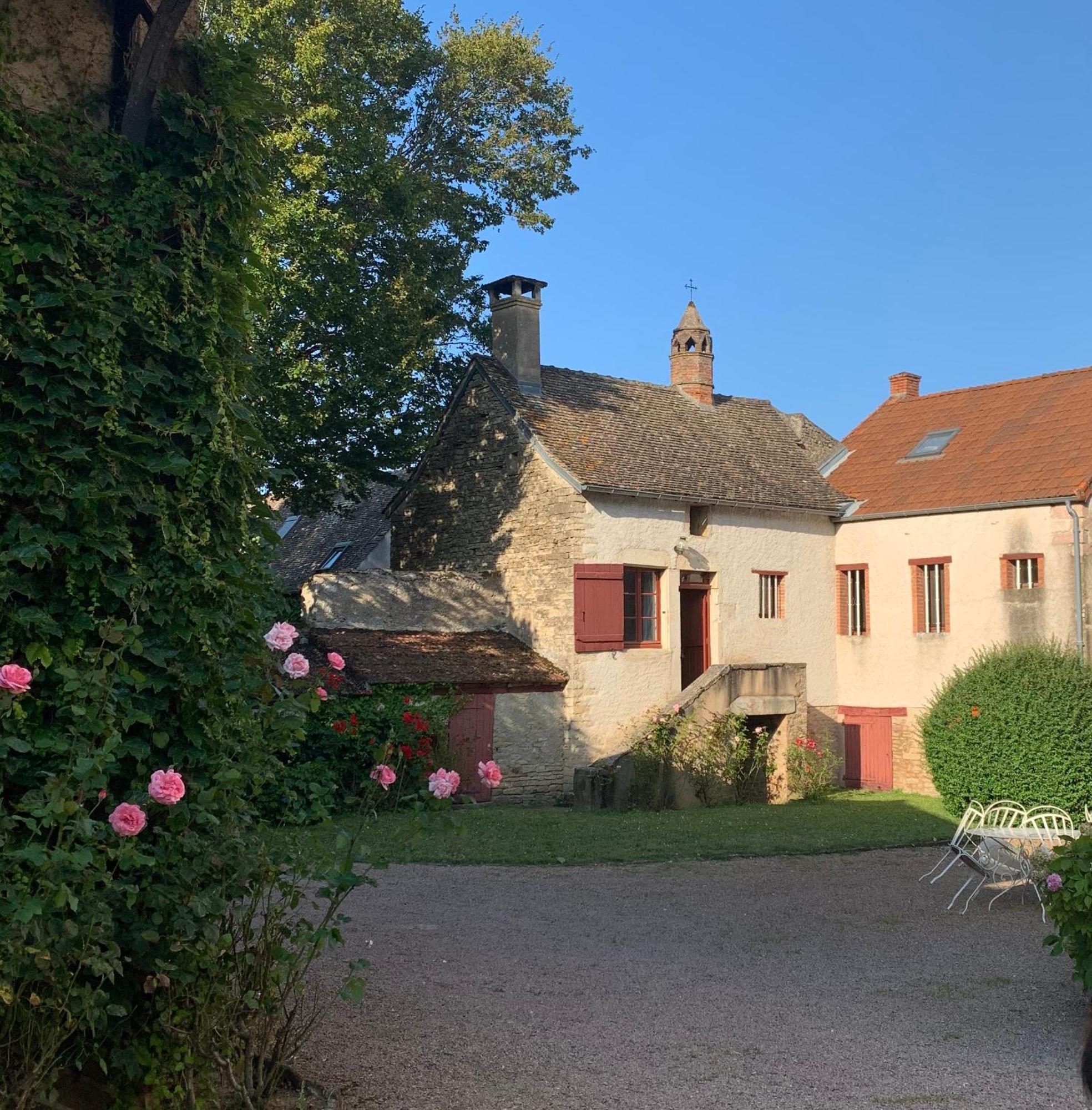 Les Charmes Hotell Jugy Exteriör bild